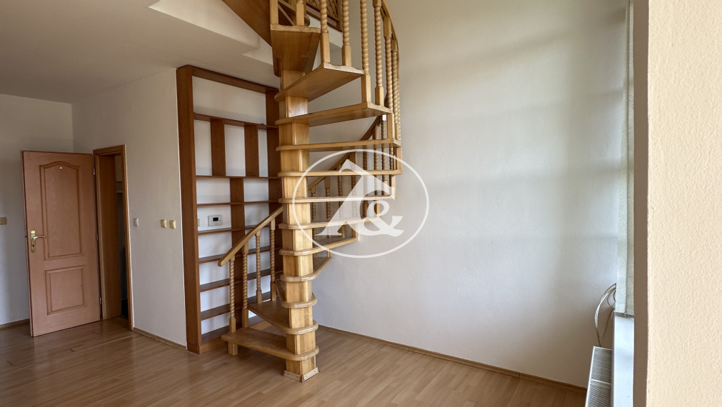 NOVÁ CENA! Štýlový 3-izbový mezonet 85 m² v centre Stupavy – s parkovaním a terasou