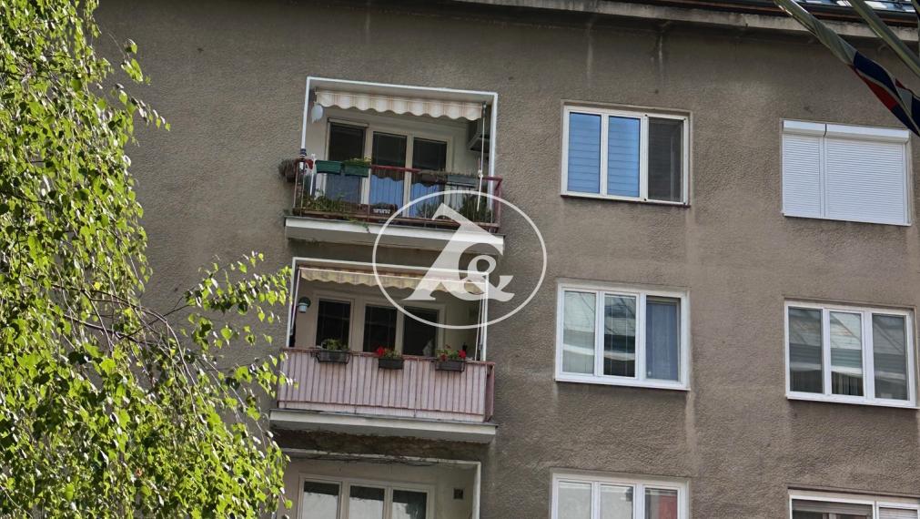 Predaj exkluzívneho 4-izbového mezonetu o výmere 197 m2 na Dohnányho ul.