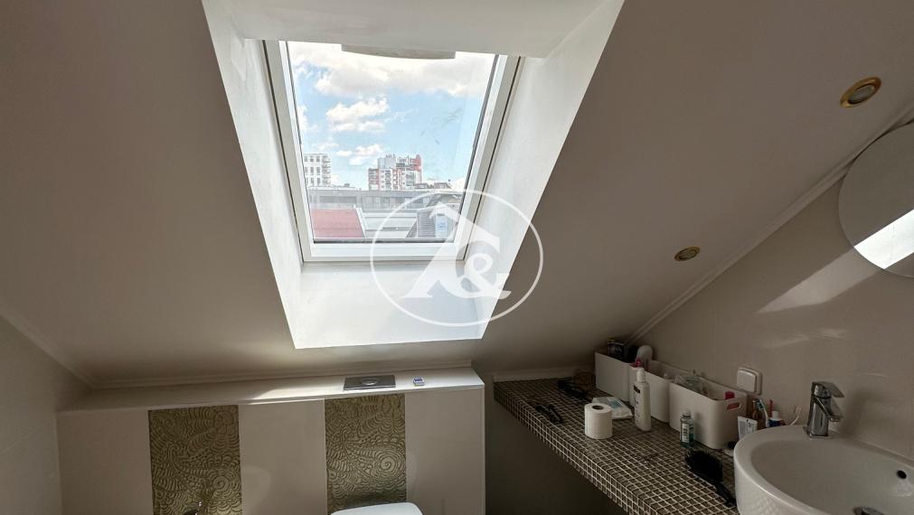 Predaj exkluzívneho 4-izbového mezonetu o výmere 197 m2 na Dohnányho ul.