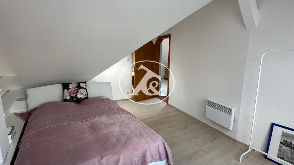 Predaj exkluzívneho 4-izbového mezonetu o výmere 197 m2 na Dohnányho ul.