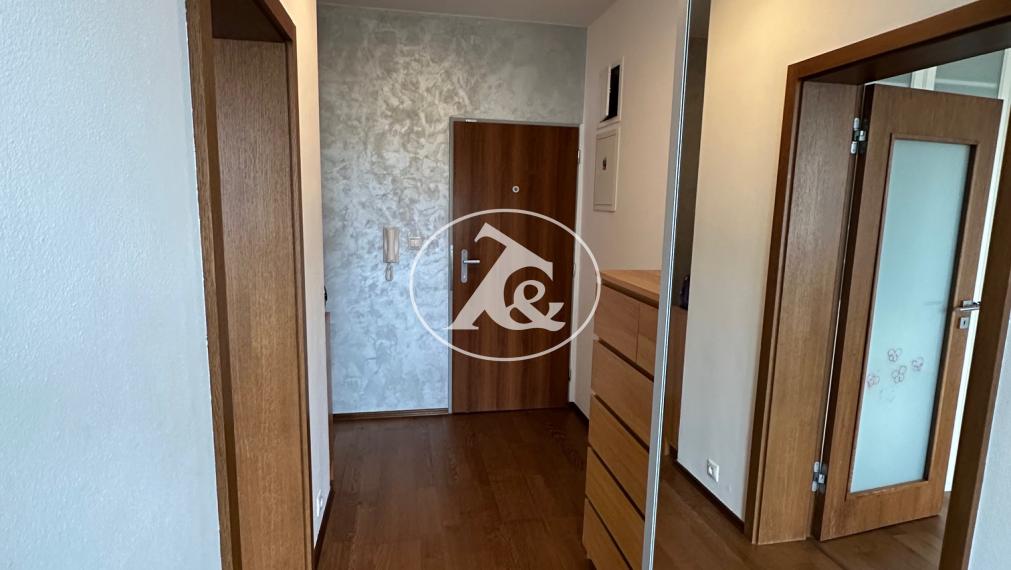 4-izbový mezonet s terasou v Ružinove  na Muškátovej ul. - pre tých, čo chcú viac než len byt