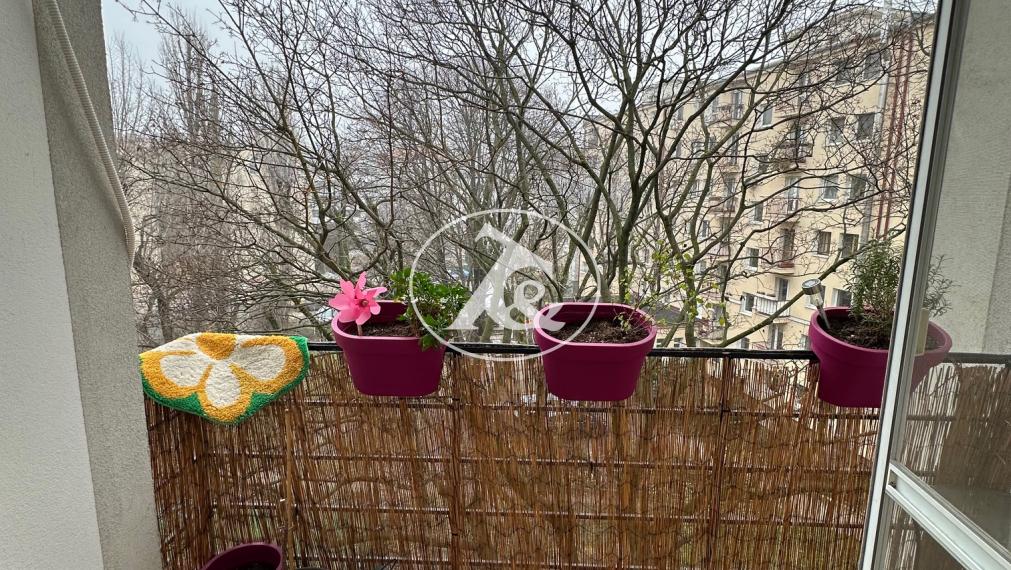 Predaj nadčasového  2-izbového  bytu po kompletnej rekonštrukcii v srdci Starého Mesta – Dobrovského ul.