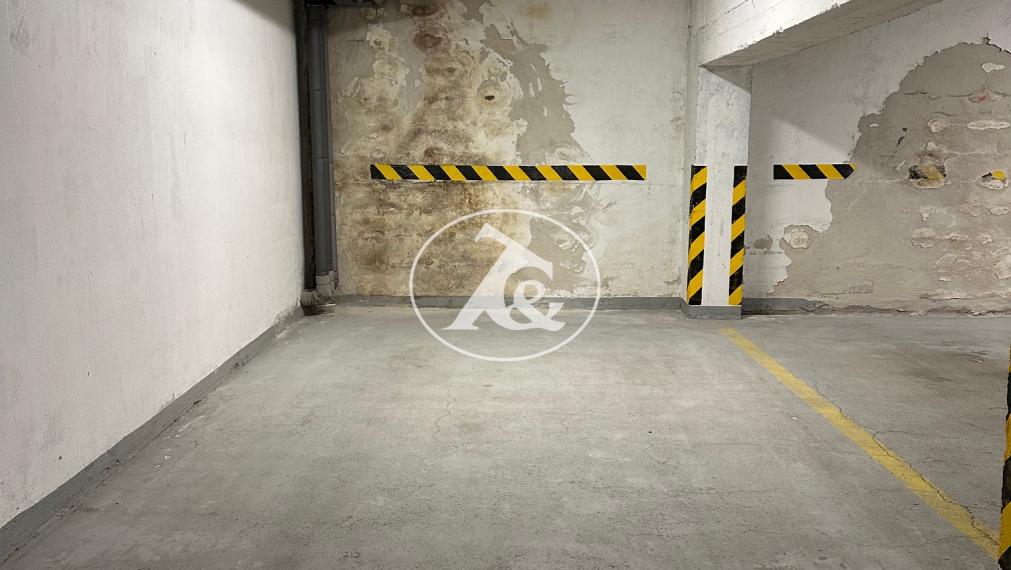 VEĽKORYSÝ 4-IZBOVÝ BYT NA KRAMÁROCH – 100 m², LOGGIA, ZELEŇ A PARKOVANIE