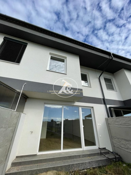 Rodinný dom s atmosférou vidieckeho bývania