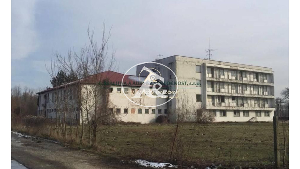 Ubytovacie zariadenie Madarasz - so štúdiou dostavby na SENIOR HOUSE