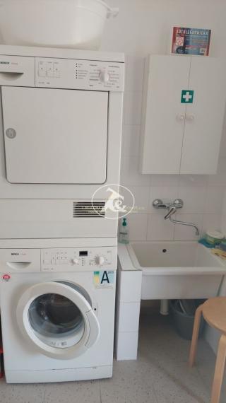 Multifunkčný dom v Mýte pod Ďumbierom - Bývanie a podnikanie v jednom!