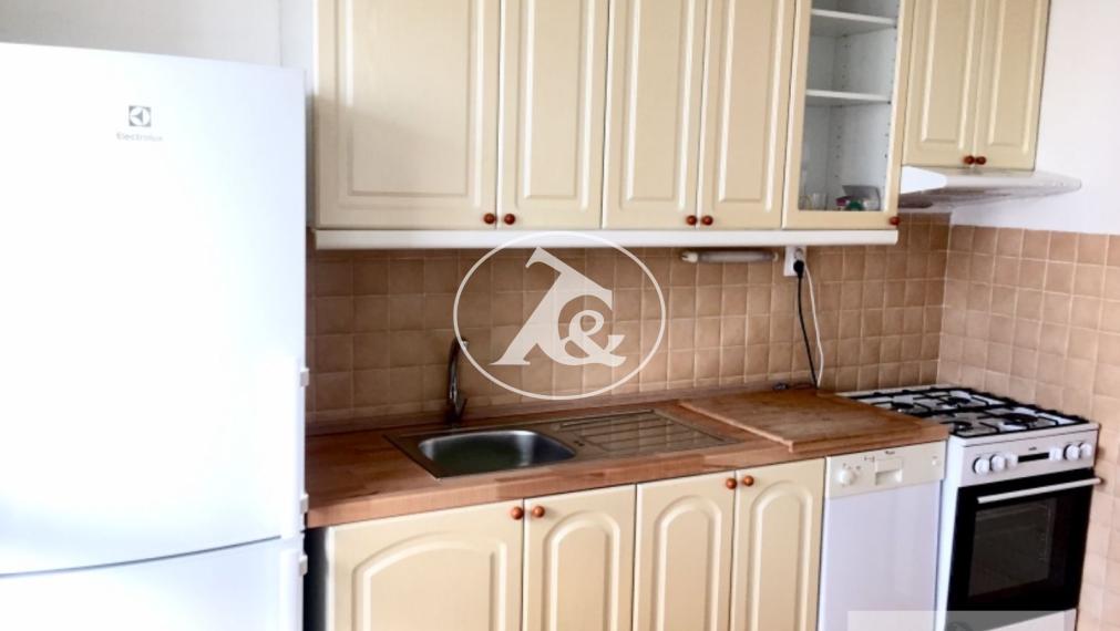 NOVO ZREKONŠTRUOVANÝ KOMPLETNE ZARIADENÝ 4-IZB. BYT S LOGGIOU ČAKÁ NA PRVÉHO NÁJOMCU,PRTRŽALKA-WOLKROVA UL