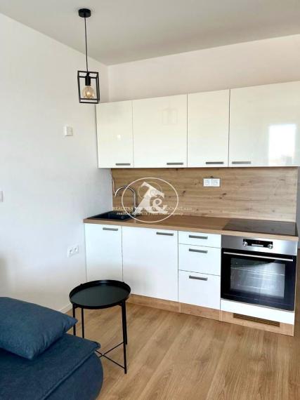 NOVÝ DIZAJNOVÝ ZARIADENÝ 1-IZB. BYT S BALKONOM A VÝHĽADOM ČAKÁ NA SVOJHO NÁJOMCU,ŠIRŠIE CENTRUM, ONDAVSKÁ UL