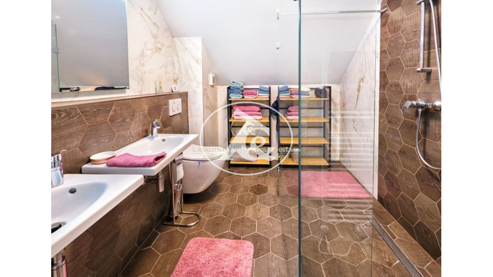 !NAJNIŽŠIA CENA NA TRHU! Apartmán v Mýte pod Ďumbierom na predaj