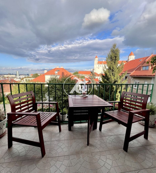Bývanie pri Bratislavskom hrade v 4-izbovom byte