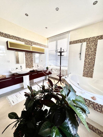 Bývanie pri Bratislavskom hrade v 4-izbovom byte