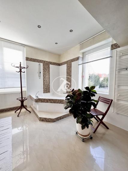 Bývanie pri Bratislavskom hrade v 4-izbovom byte