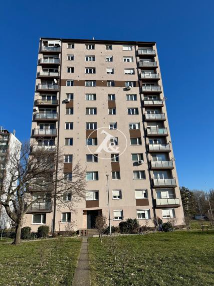 Predaj 2-izb. bytu, Nové Zámky - M.R.Štefánika