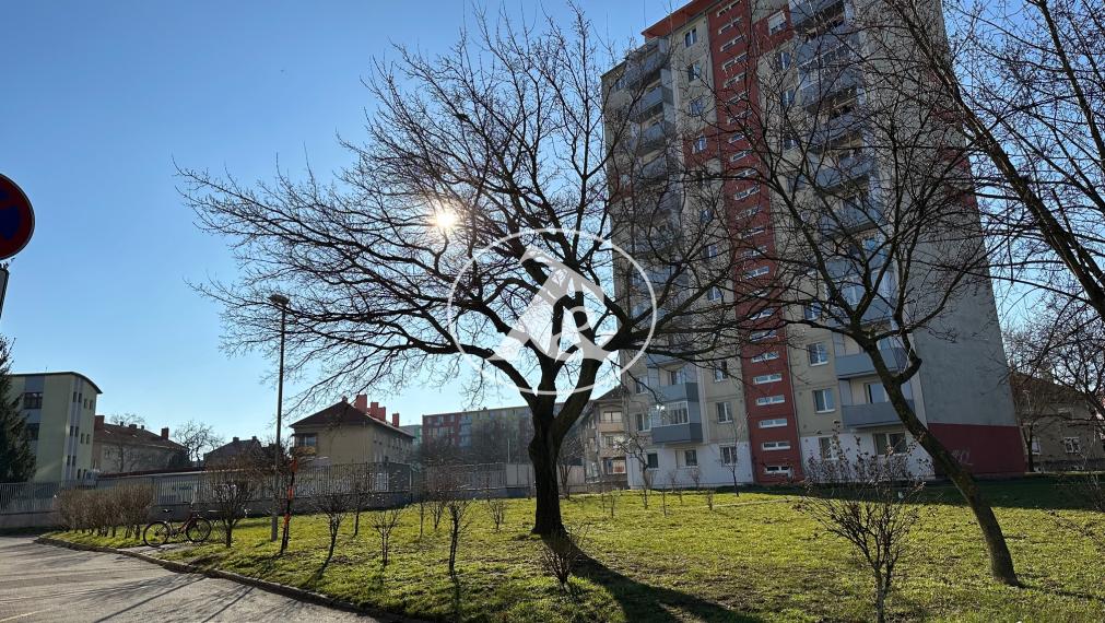 Predaj 2-izb. bytu, Nové Zámky - M.R.Štefánika