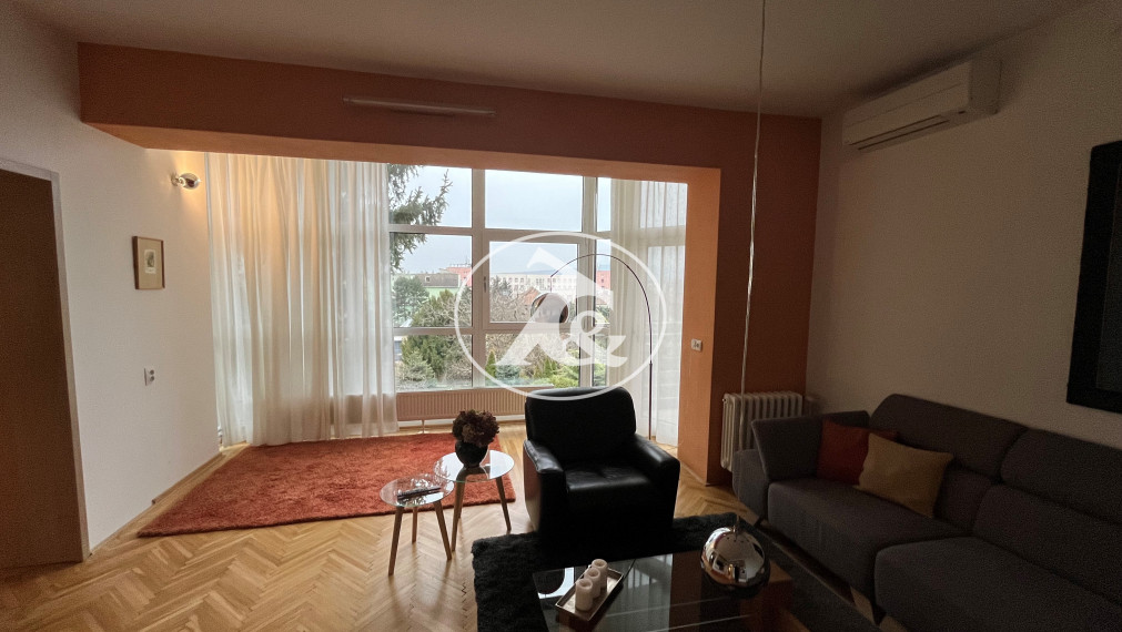 Mimoriadne slnečný byt s výhľadom do záhrady a okolitej prírody!
