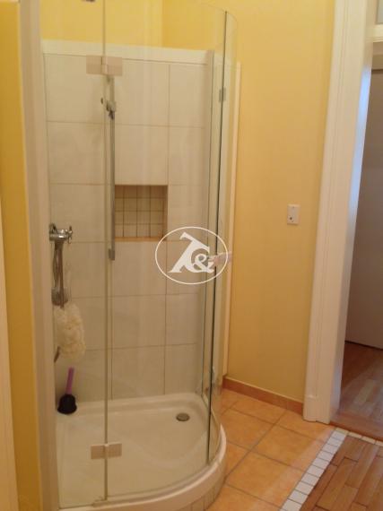 Predaj jedinečného exkluzívneho  5-izbového bytu  s vysokými stropmi na Tolstého ul.