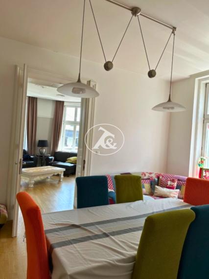 Predaj jedinečného exkluzívneho  5-izbového bytu  s vysokými stropmi na Tolstého ul.