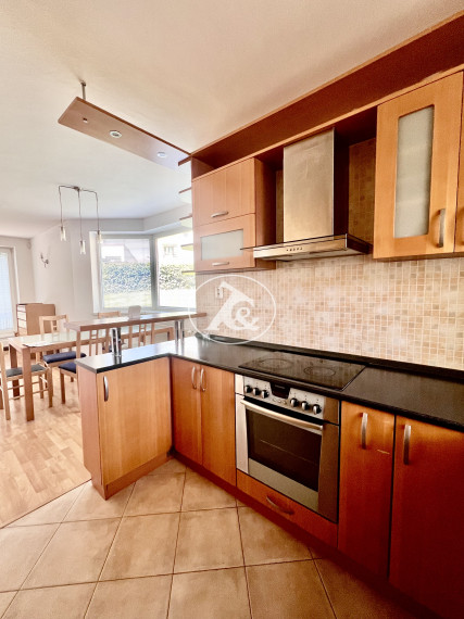 Na PREDAJ rodinný pokoj v srdci Devínskej – krb, záhrada a ticho slepej ulice - PREDANÉ !