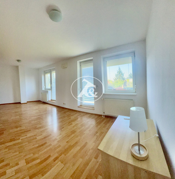 Na PREDAJ rodinný pokoj v srdci Devínskej – krb, záhrada a ticho slepej ulice - PREDANÉ !