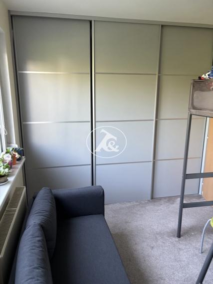 PREDAJ 3-izbový byt s vlastnou záhradou a klimatizáciou – Ľubovníková, BA, Devínska Nová Ves - PREDANÉ!