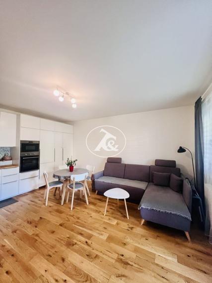 Predaj 2-izbového bytu so záhradkou, parkovaním v Devínskej Novej Vsi - PREDANÉ!