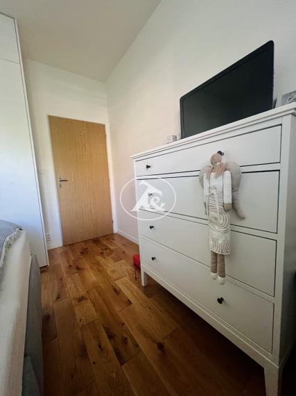 Predaj 2-izbového bytu so záhradkou, parkovaním v Devínskej Novej Vsi - PREDANÉ!