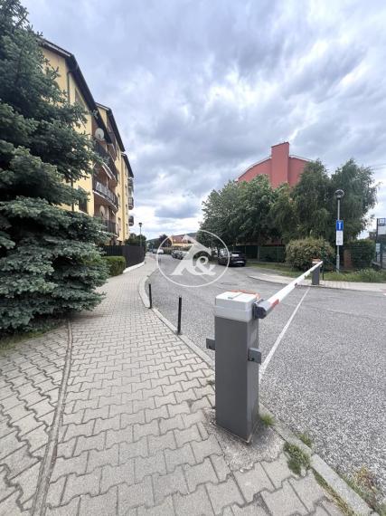 Predaj 2-izbového bytu so záhradkou, parkovaním v Devínskej Novej Vsi - PREDANÉ!