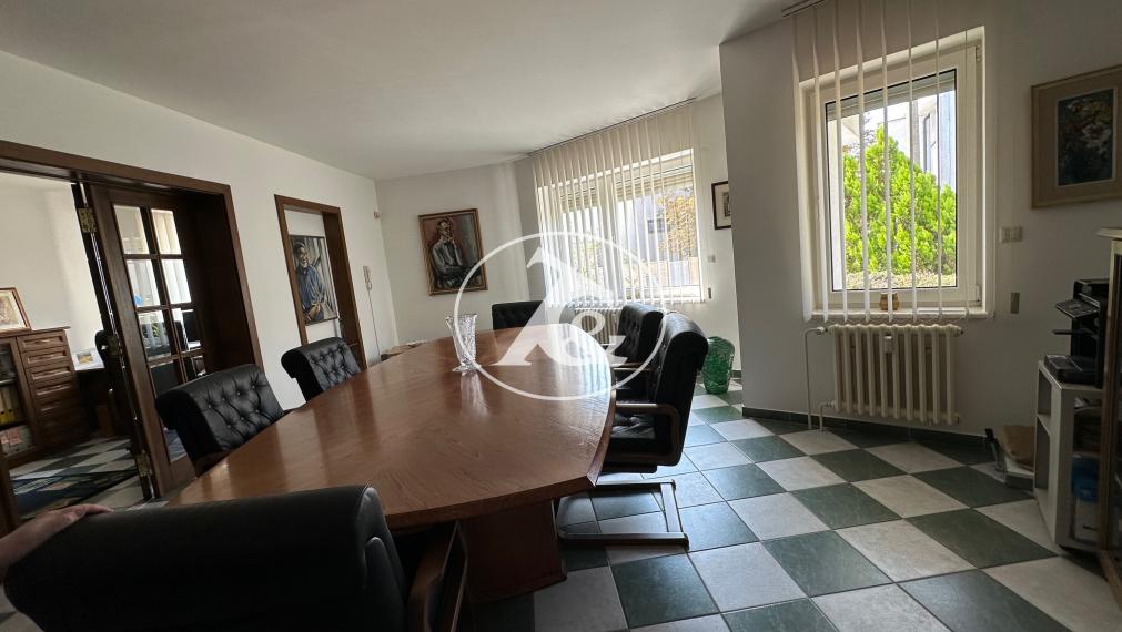 Predaj veľkometrážneho bytu v exkluzívnej lokalite Starého Mesta