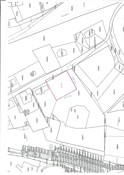 Predaj zaujímavého pozemku v Banskej štiavnici so stavebným povolením na výstavbu rodinného domu