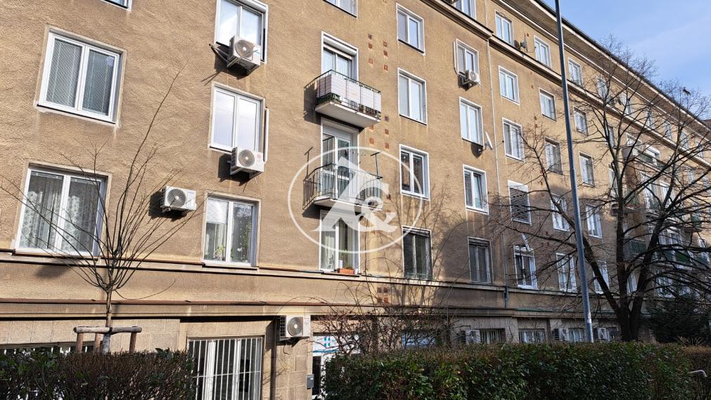 VEĽKÝ NEBYTOVÝ PRIESTOR V STAROM MESTE, POVRAZNÍCKA UL., 264 M2, PRÍZEMIE - VÝBORNÁ LOKALITA