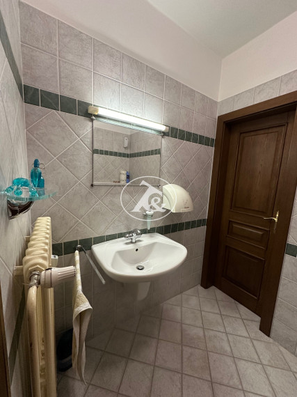 Prenájom kancelárskych priestorov  v atraktívnej lokalite v blízkosti Horského parku