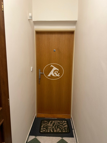 Prenájom kancelárskych priestorov  v atraktívnej lokalite v blízkosti Horského parku