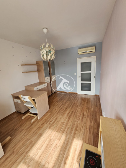 Exkluzívny 4-izbový byt na predaj vo vyhľadávanej rezidenčnej časti mesta RUŽINOV - NIVY - roh Rastislavova a Záhradnícka ul.