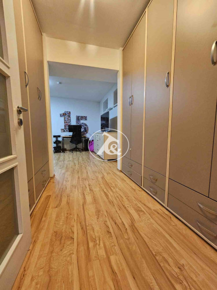 Exkluzívny 4-izbový byt na predaj vo vyhľadávanej rezidenčnej časti mesta RUŽINOV - NIVY - roh Rastislavova a Záhradnícka ul.