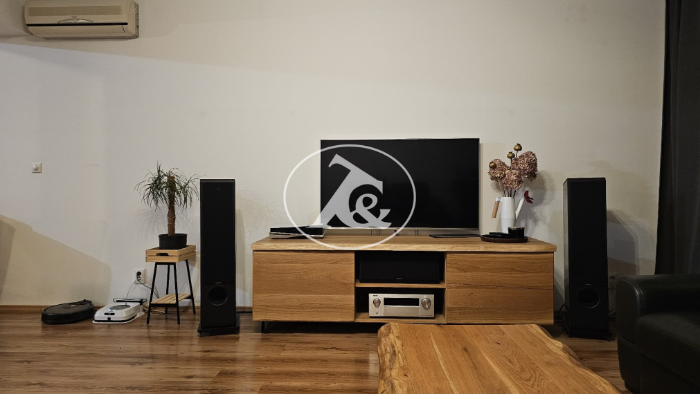 Exkluzívny 4-izbový byt na predaj vo vyhľadávanej rezidenčnej časti mesta RUŽINOV - NIVY - roh Rastislavova a Záhradnícka ul.