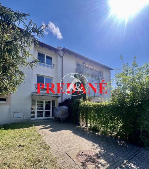 PREDAJ 3-izbový byt s vlastnou záhradou a klimatizáciou – Ľubovníková, BA, Devínska Nová Ves - PREDANÉ!