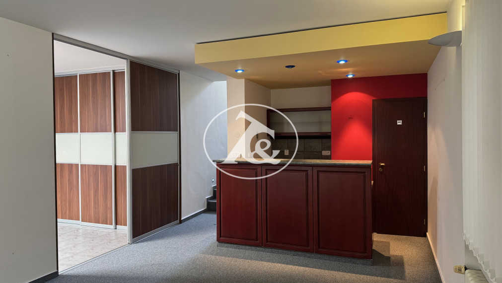 Dom s ateliérom na bývanie aj podnikanie - Patrónka