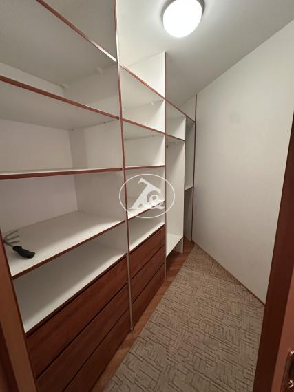 Čarovný panoramatický  výhľad na Bratislavu z 21. poschodia zo  4i bytu o  celkovej výmere 172 m2  z 50m2 terás (20m2 + 30m2)