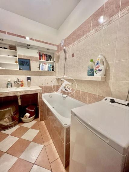 NA PREDAJ 4- izbový byt na Nobelovom námestí v Petržalke