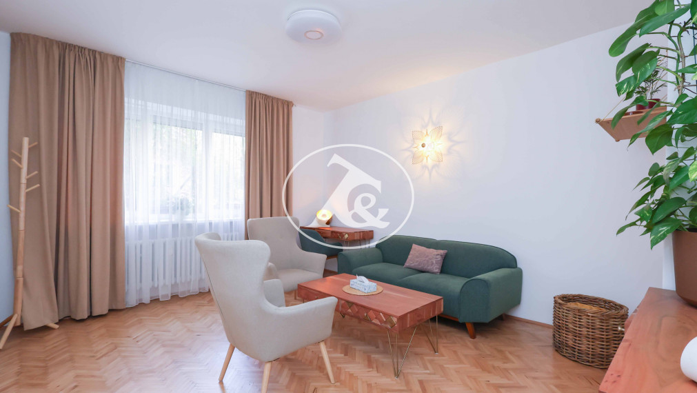 Exkluzívny predaj - Elegantný 3-izbový byt v Starom Meste s potenciálom na kľudné bývanie, Airbnb či kanceláriu