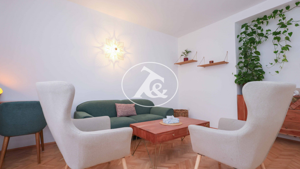 Exkluzívny predaj - Bývajte v srdci Starého Mesta – priestranný 3-izbový byt ideálny na bývanie aj investíciu