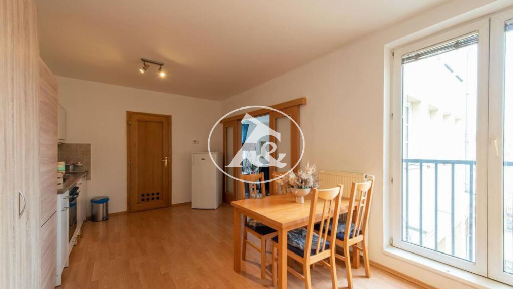 Na predaj 3-izbový byt na Hviezdoslavovom nám. Bratislava