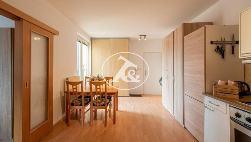 Na predaj 3-izbový byt na Hviezdoslavovom nám. Bratislava