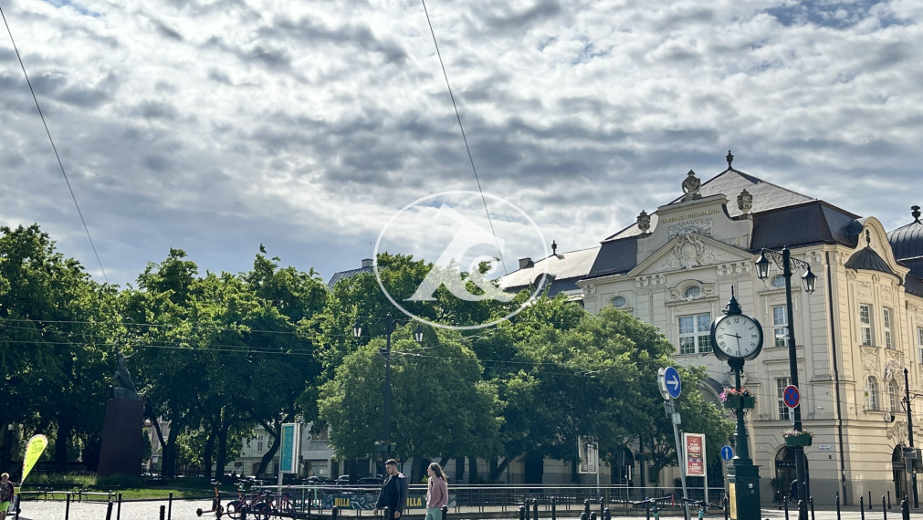 Na predaj 3-izbový byt na Hviezdoslavovom nám. Bratislava