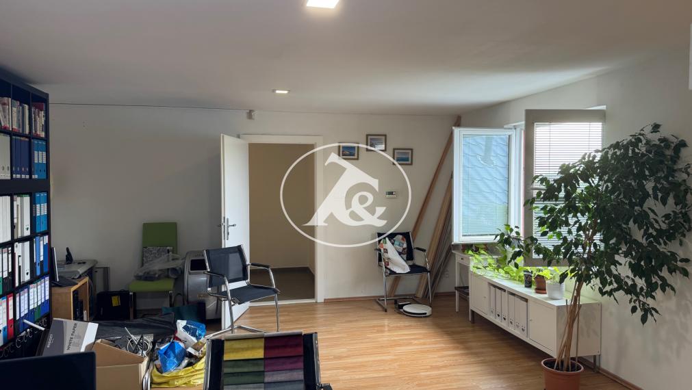 Polyfunkčná budova – obchod, služby, výroba, sklady