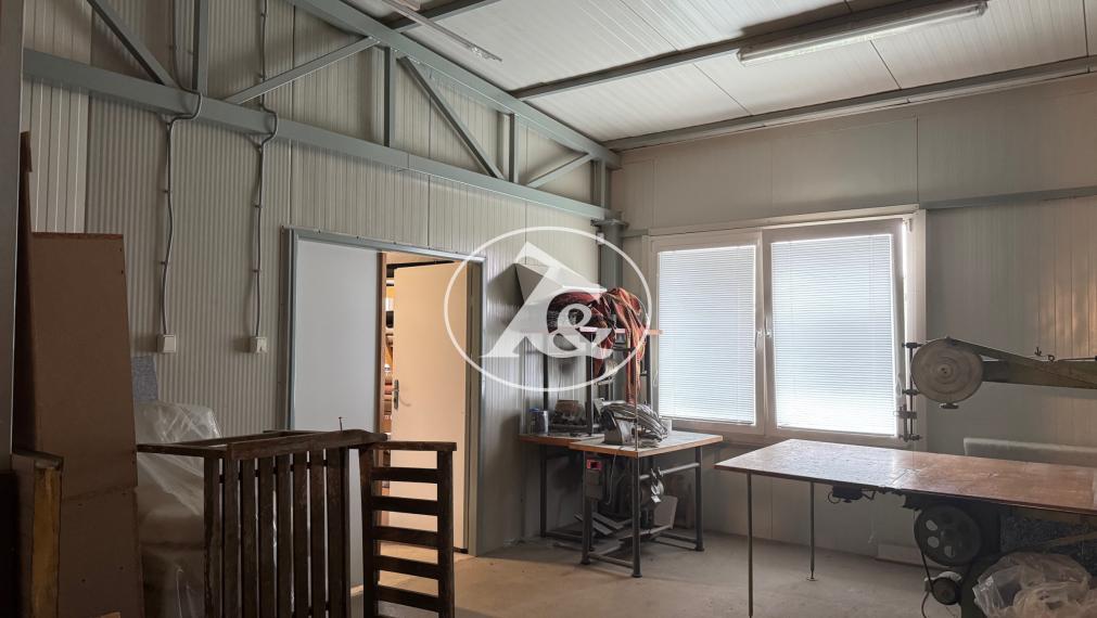 Polyfunkčná budova – obchod, služby, výroba, sklady