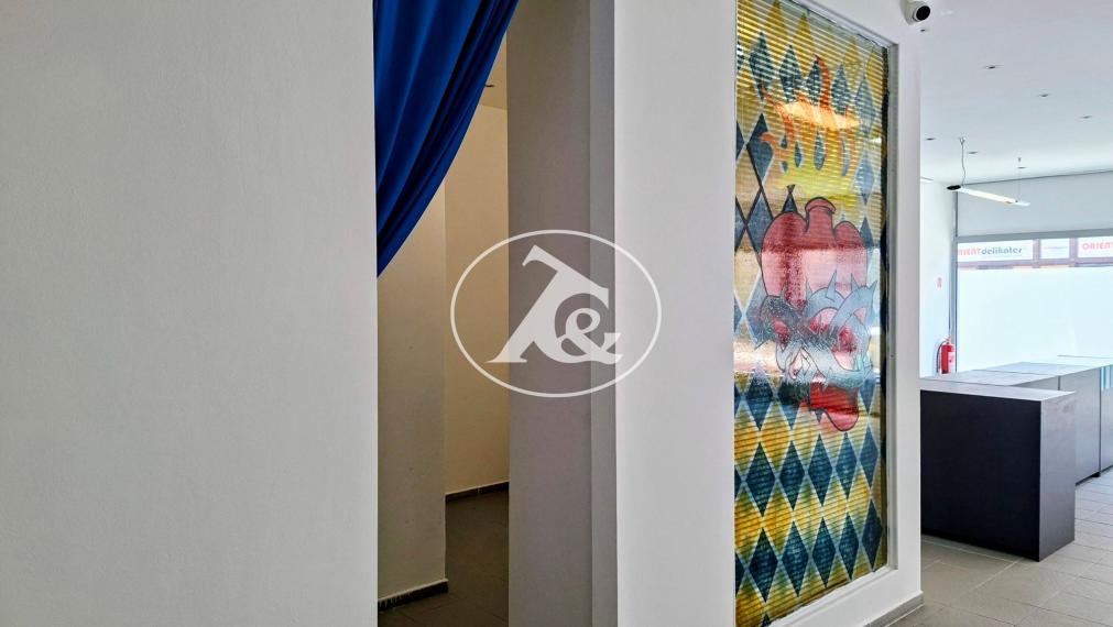 KOMERČNÝ PRIESTOR O VÝMERE 187 M2 S VÝKLADMI DO ULICE - VYSOKÁ UL., STARÉ MESTO