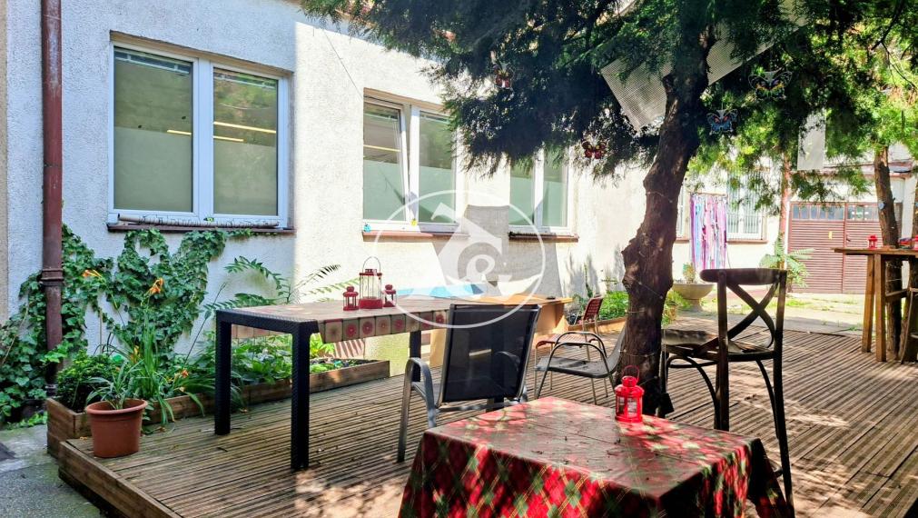 KOMERČNÝ PRIESTOR O VÝMERE 187 M2 S VÝKLADMI DO ULICE - VYSOKÁ UL., STARÉ MESTO