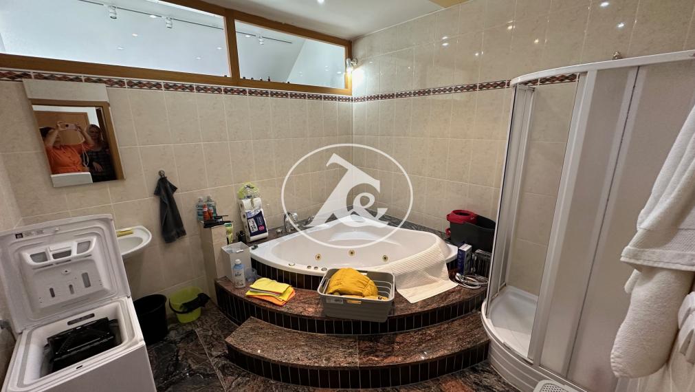 Predaj exkluzívneho 4-izbového mezonetu o výmere 197 m2 na Dohnányho ul.