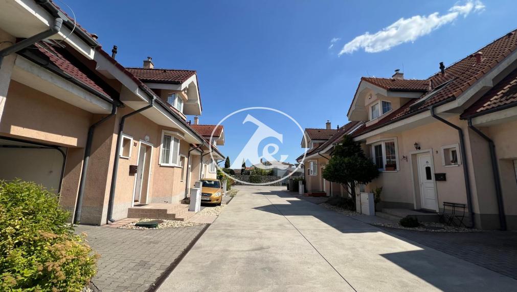 PRENÁJOM NÁDHERNÉHO 4,5-IZB. 2-PODLAŽNÉHO RODINNÉHO DOMU S GARÁŽOU A ZÁHRADOU V TICHOM PROSTREDÍ (CHORVÁTSKY GROB)